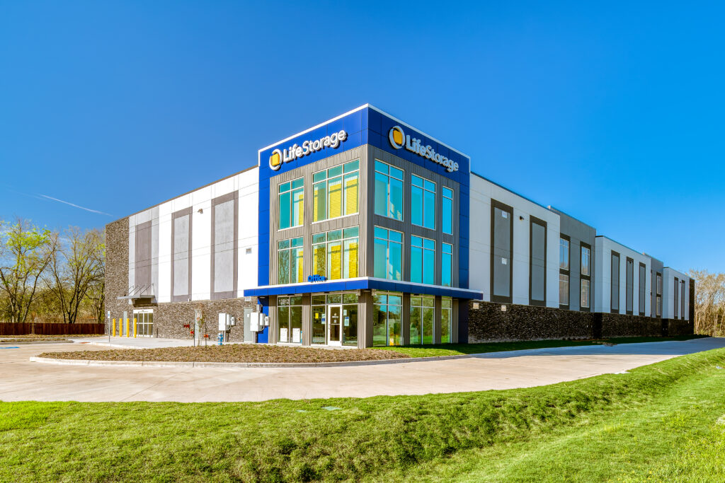 Life Storage-12812 Cullen Blvd-Houston SAFSTOR Life Storage in Houston TX | self storage construction project in Texas | ARCO Design Build